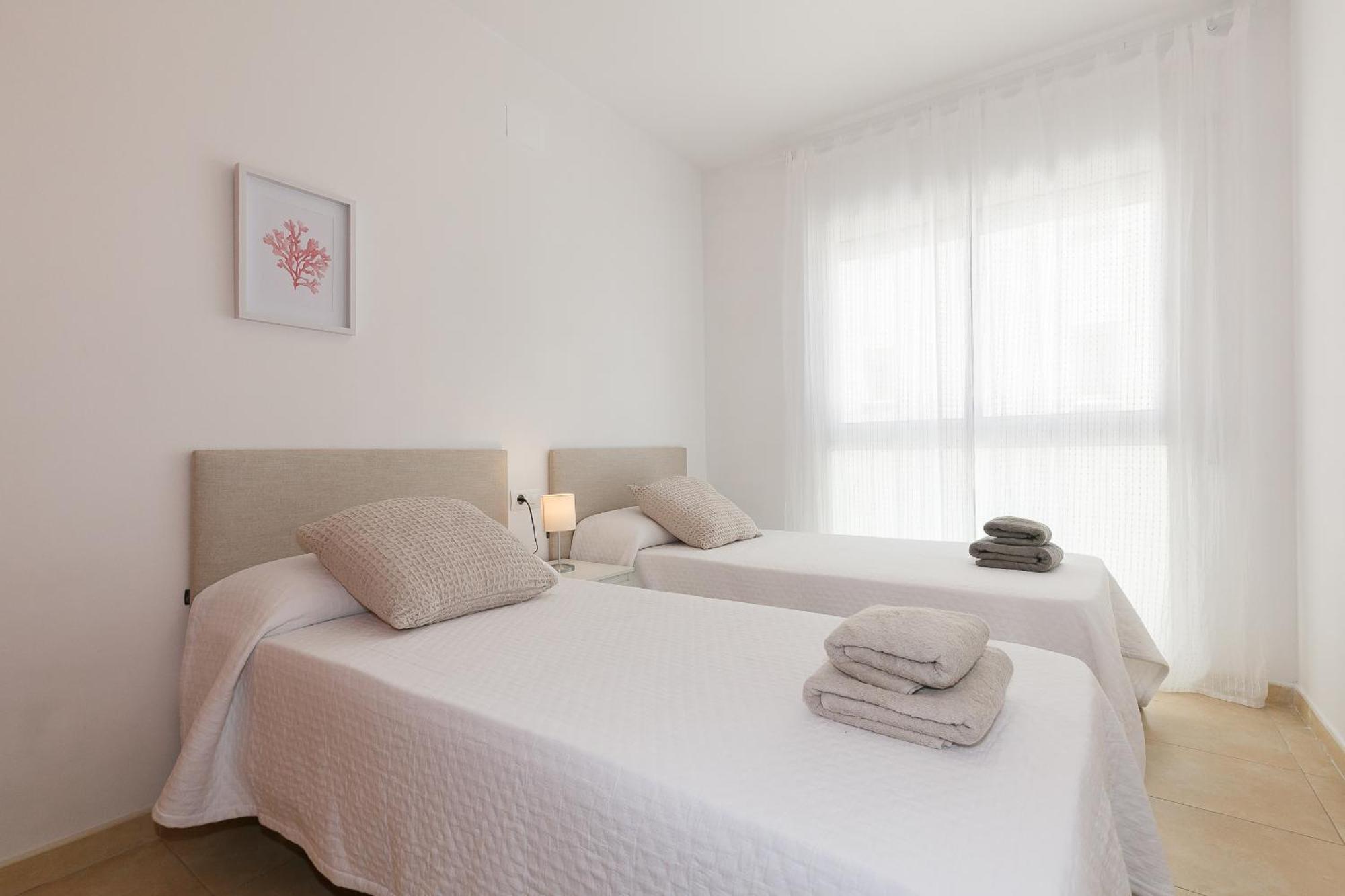 Uhc Els Pins Apartments Salou Exterior foto