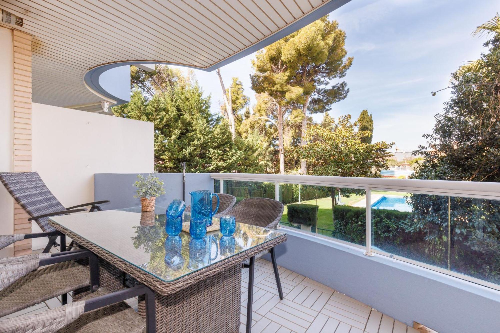 Uhc Els Pins Apartments Salou Exterior foto